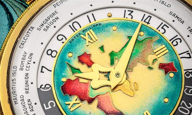 瑰寶現(xiàn)身拍賣會! 百達翡麗605「Heures Universelles」18K黃金世界時間懷表-復(fù)刻表