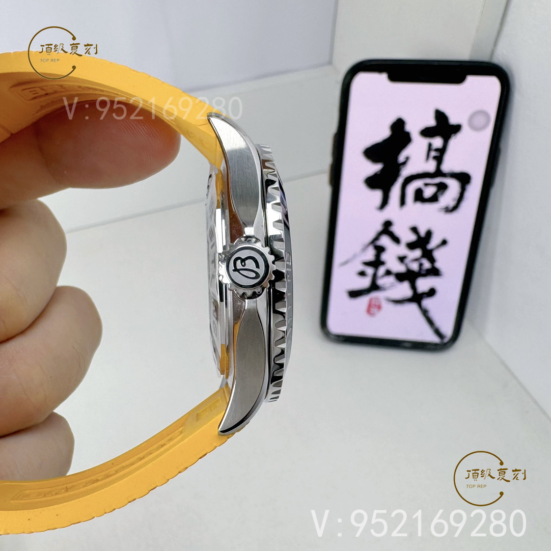 BLS廠百年靈超級海洋彩虹盤A17375211:2824機芯搭載的精致復(fù)刻-復(fù)刻表
